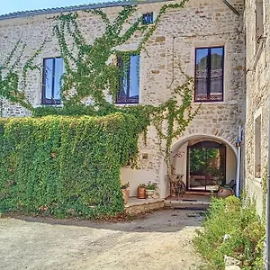 Ferienhaus De La Place Du Chateau, Salavas